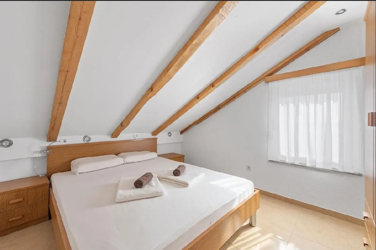 Apartment In Sukosan With Seaview, Terrace, Air Condition, Wifi Κροατία