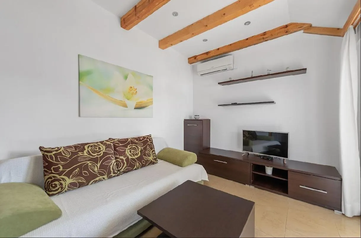 Apartment In Sukosan With Seaview, Terrace, Air Condition, Wifi Κροατία